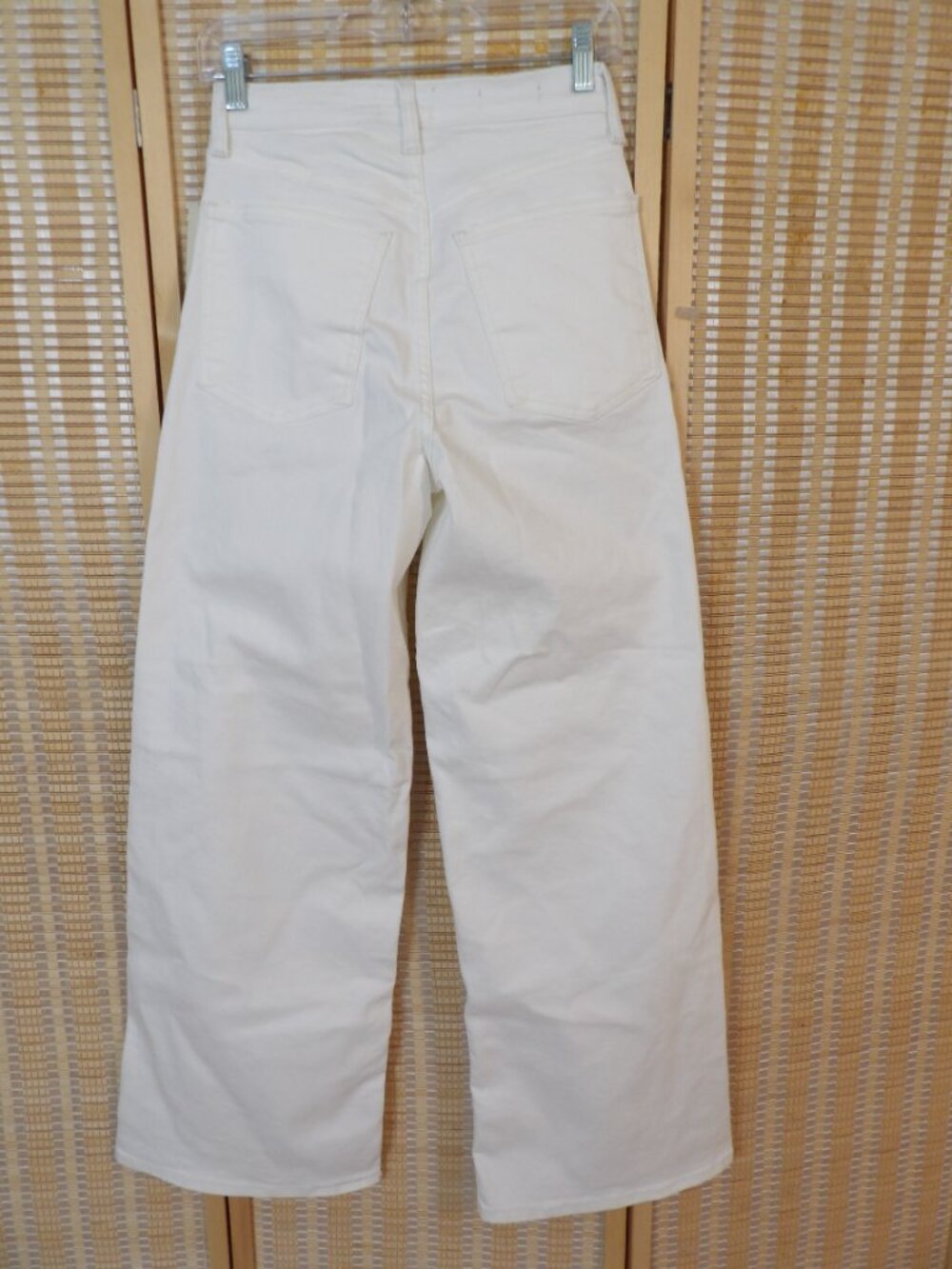 NWT Women's Universal Thread Size 6R Everyday Wide Leg Slim Fit White Jeans - Picture 6 of 6